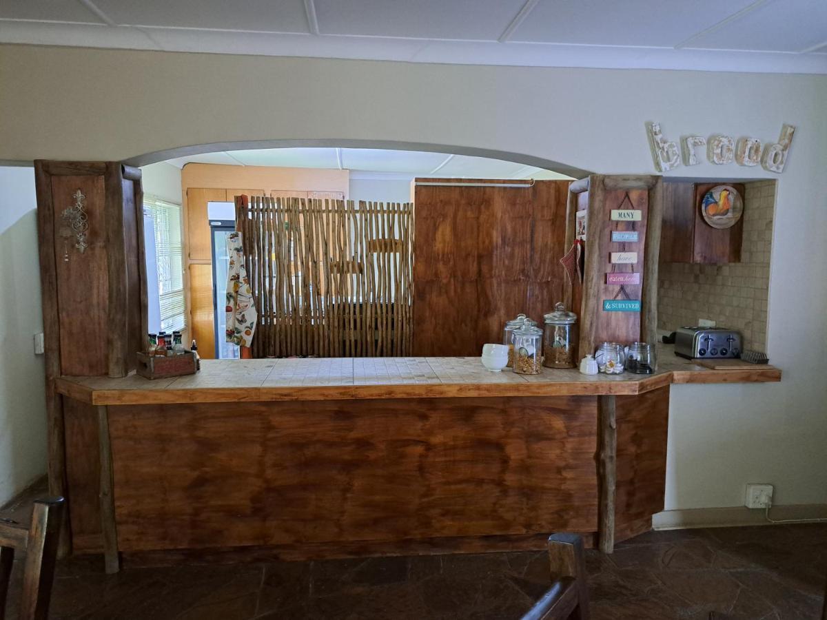 Villa Lin-Zane Vryburg ภายนอก รูปภาพ