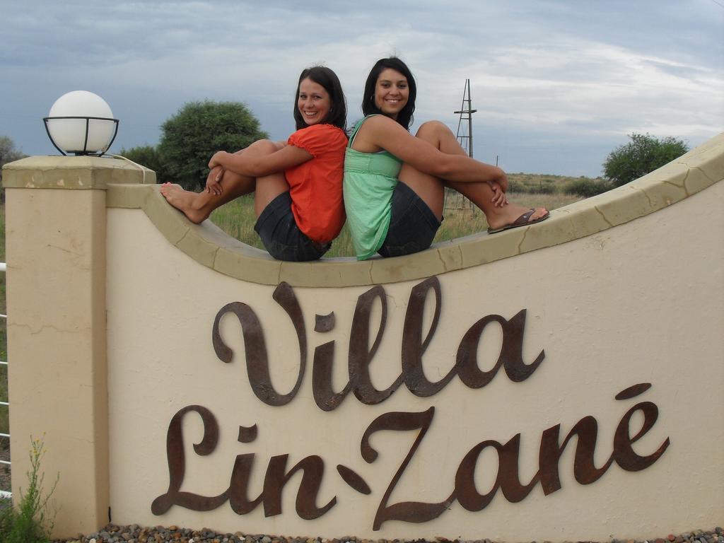 Villa Lin-Zane Vryburg ภายนอก รูปภาพ