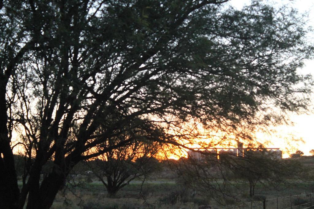 Villa Lin-Zane Vryburg ภายนอก รูปภาพ